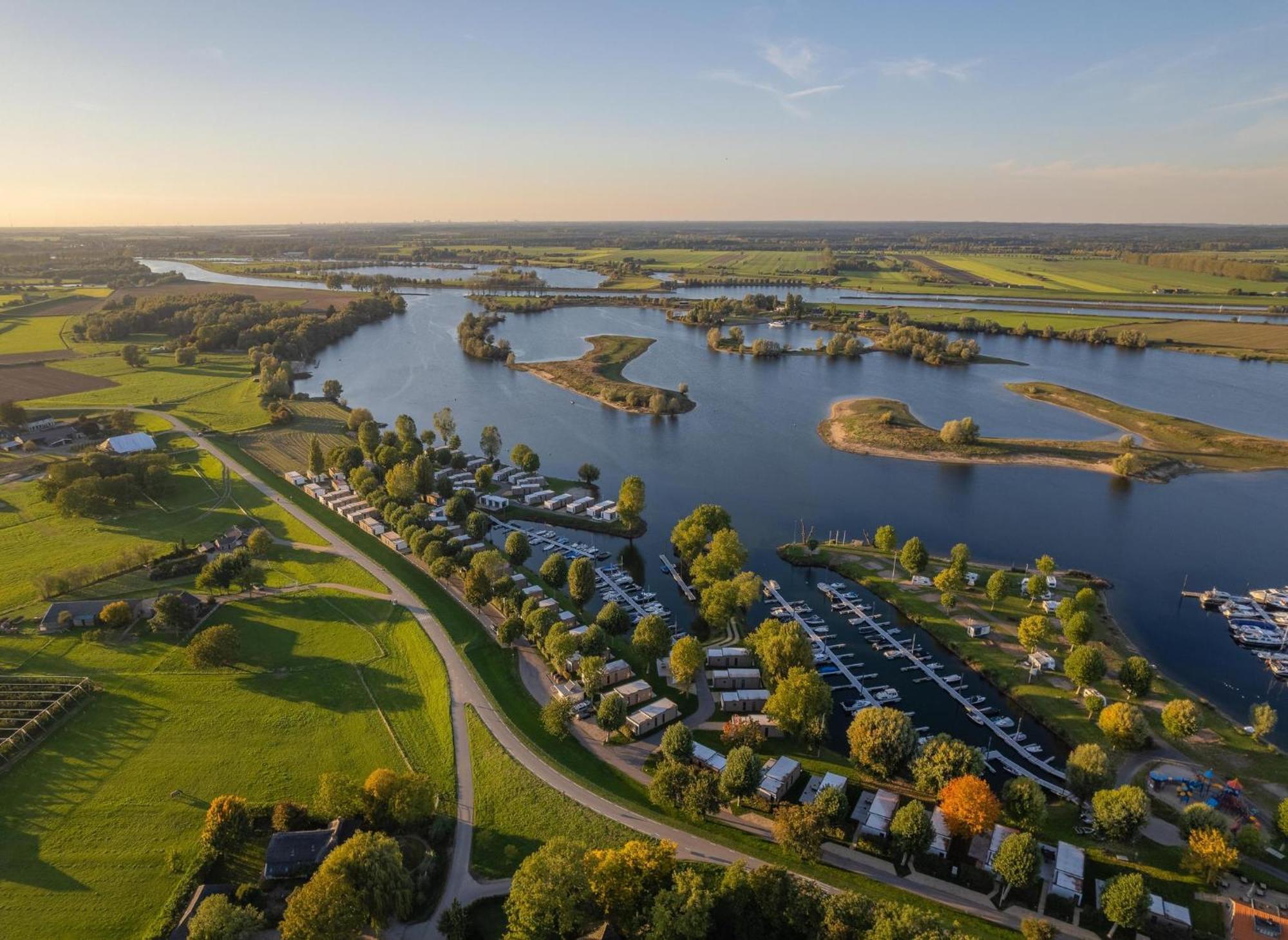 Hotel Marinapark Bad Nederrijn Maurik Exteriér fotografie